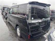 2015 Toyota Voxy