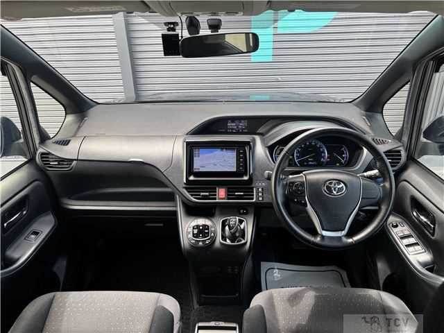 2014 Toyota Voxy