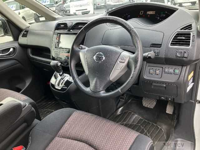 2015 Nissan Serena