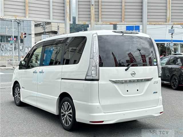 2015 Nissan Serena