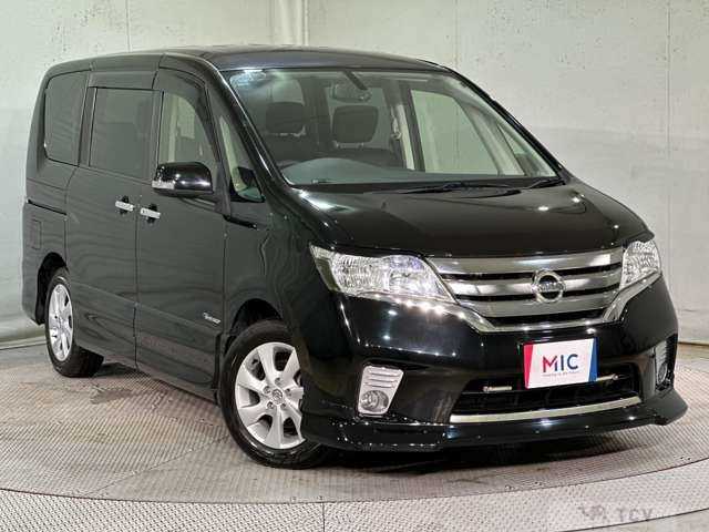 2013 Nissan Serena