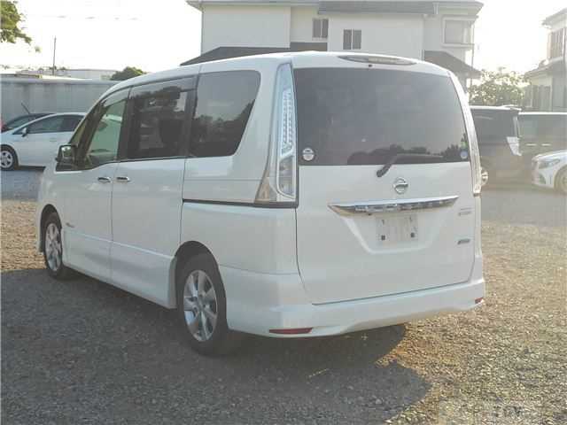 2013 Nissan Serena