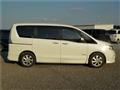 2013 Nissan Serena