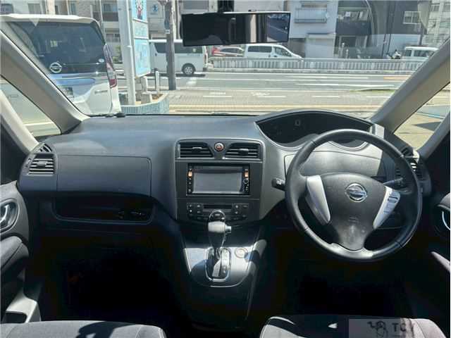 2013 Nissan Serena