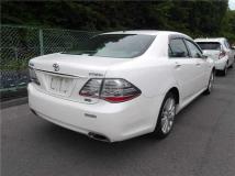 2009 Toyota Crown Hybrid