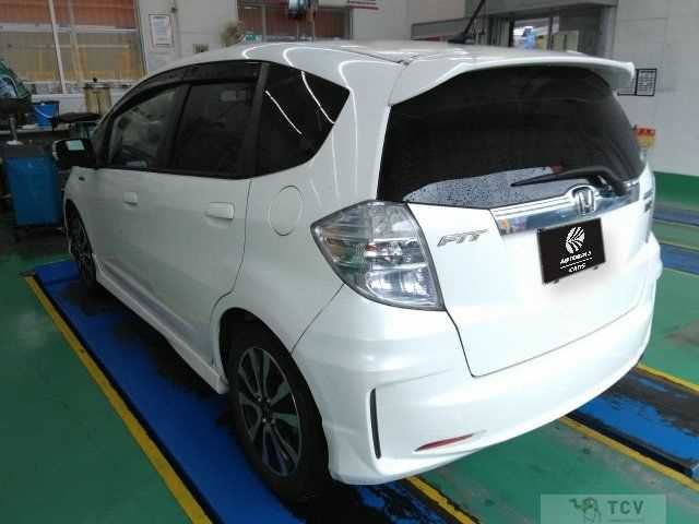 2013 Honda Fit Hybrid