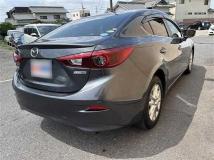 2013 Mazda Axela
