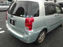 2005 Toyota Raum