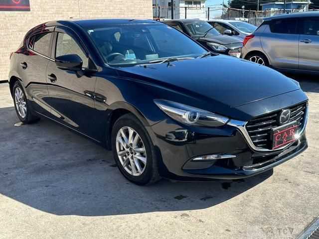 2017 Mazda Axela Sport