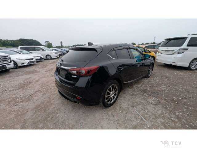2014 Mazda Axela Sport