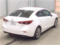 2018 Mazda Axela