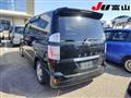 2007 Toyota Voxy