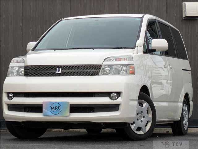 2007 Toyota Voxy