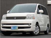 2007 Toyota Voxy