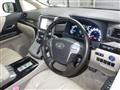 2014 Toyota Vellfire