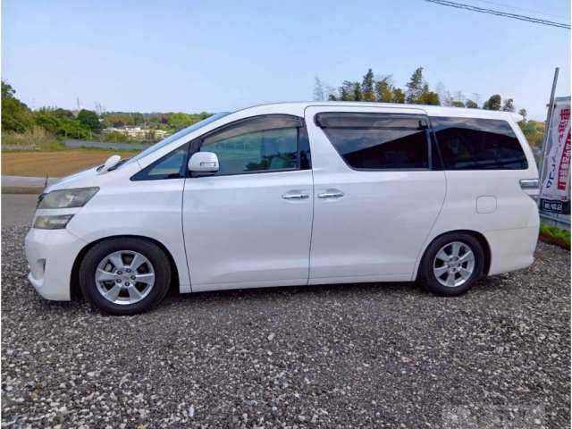 2011 Toyota Vellfire