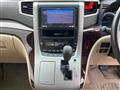 2013 Toyota Alphard