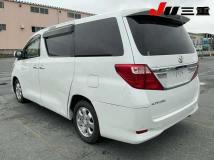 2013 Toyota Alphard
