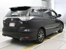 2013 Toyota Estima Hybrid