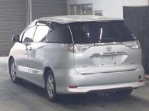 2015 Toyota Estima