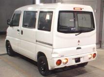 2000 Mitsubishi Minicab Truck