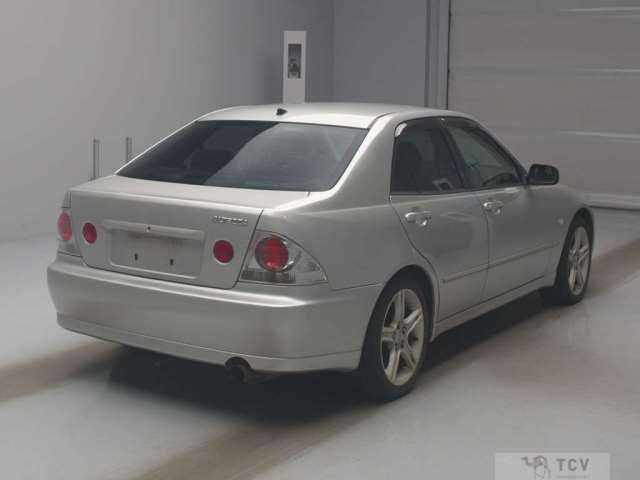 1999 Toyota Altezza