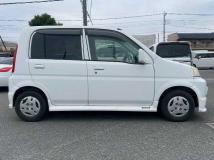 2000 Honda Life