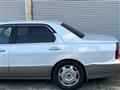 2000 Mitsubishi Proudia