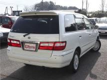 2001 Nissan Presage