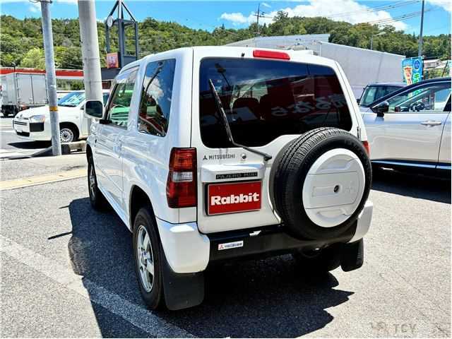 2001 Mitsubishi Pajero Mini