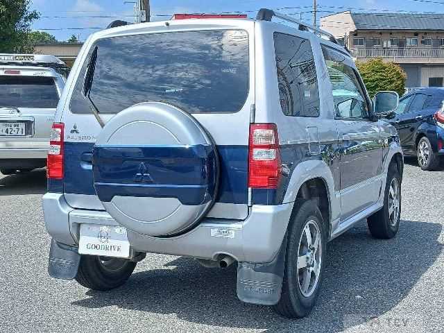 2009 Mitsubishi Pajero Mini