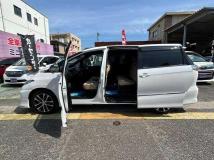 2015 Toyota Estima