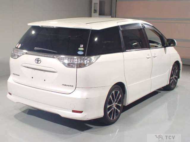 2013 Toyota Estima