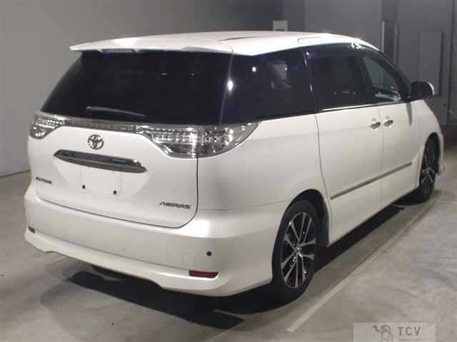 2013 Toyota Estima