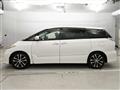 2013 Toyota Estima