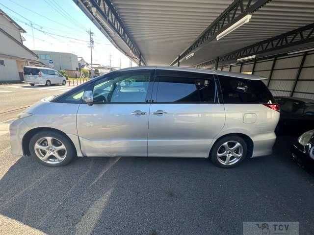 2009 Toyota Estima