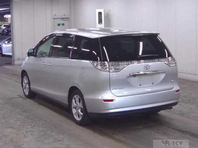 2007 Toyota Estima