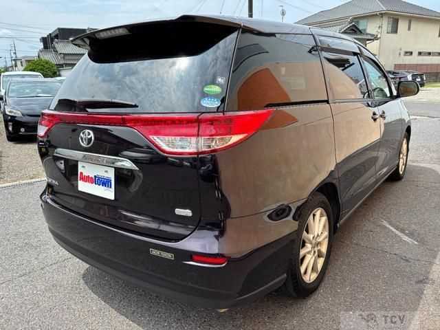 2013 Toyota Estima