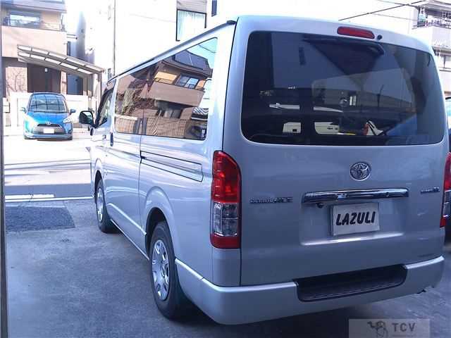 2009 Toyota Regiusace Van