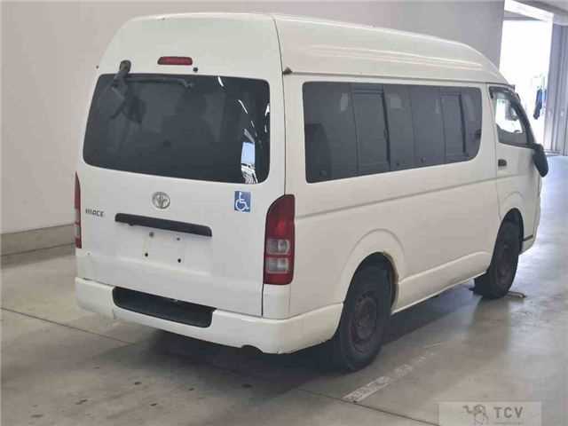 2010 Toyota Hiace Van