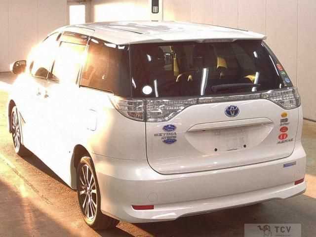 2015 Toyota Estima Hybrid