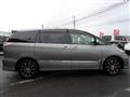 2013 Toyota Estima Hybrid