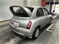 2004 Nissan March