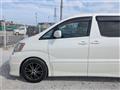 2004 Toyota Alphard