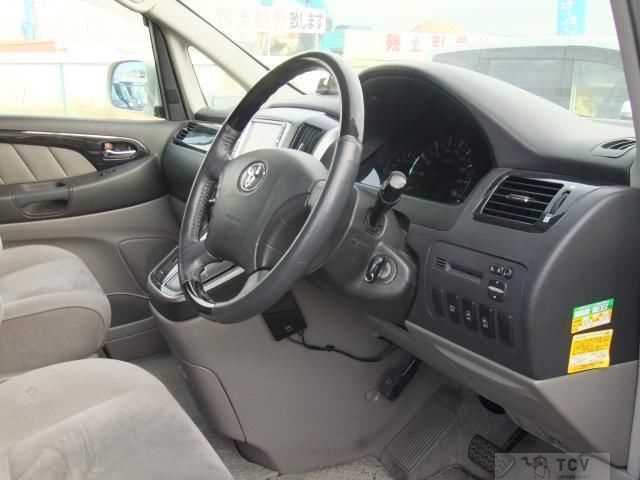 2005 Toyota Alphard