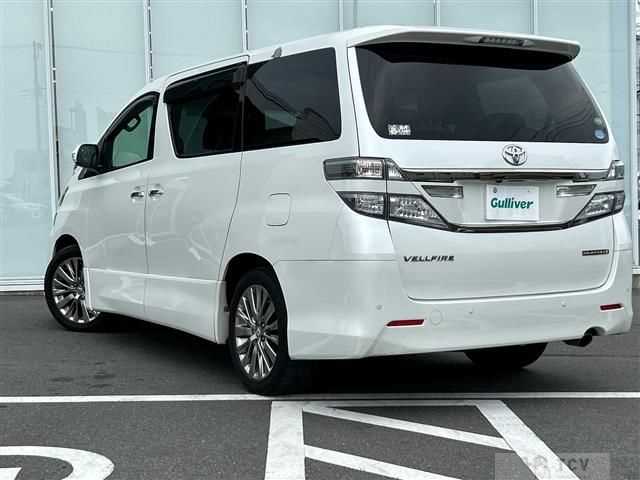 2013 Toyota Vellfire