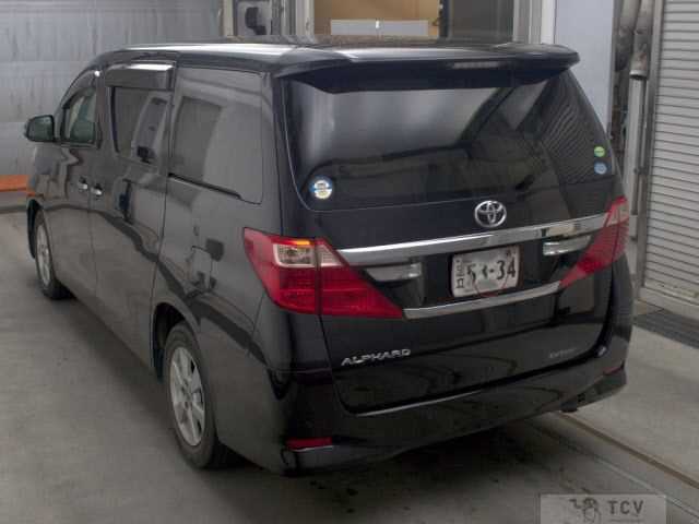 2013 Toyota Alphard