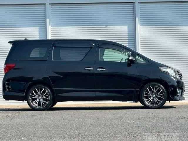 2013 Toyota Alphard
