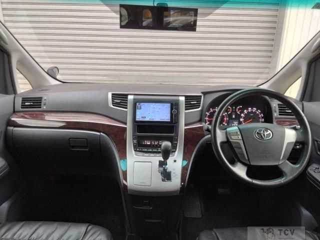 2013 Toyota Vellfire