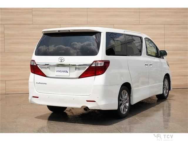 2012 Toyota Alphard